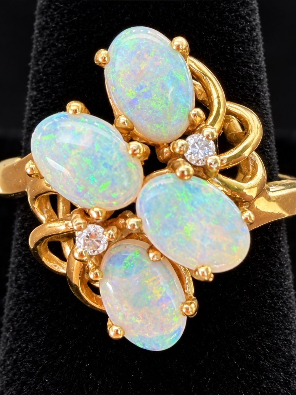 Vintage 18K Yellow Gold Natural Opal & Diamond Cluster Ring – 4.71g – Size 6.5